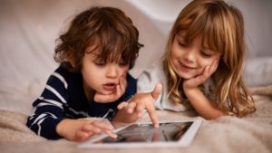 how much screen time is too much : Babyhub