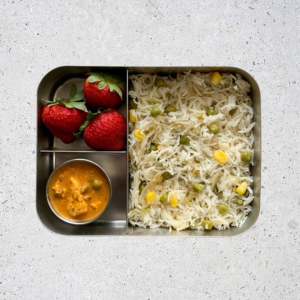 Healthy Lunch Box Ideas : Corn and Peas Pulao with Paneer Gravy 