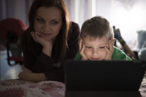 Factors to be Considered for Screen Time Management -babyhub