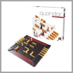 Quoridor: A board game with a grid pattern and barriers - a strategic maze game - Babyhub